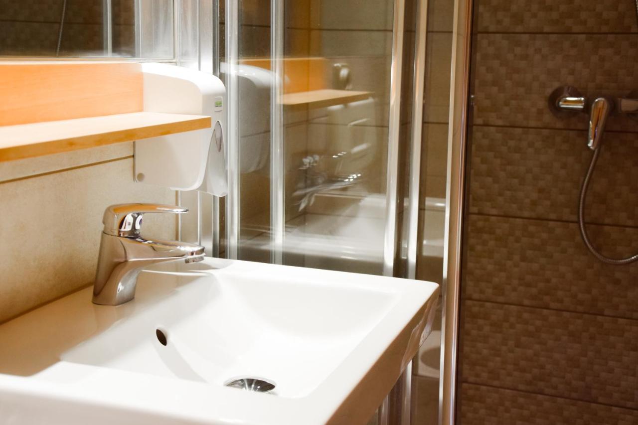 Csikar Csarda Es Panzio Hotel Koszeg Bagian luar foto