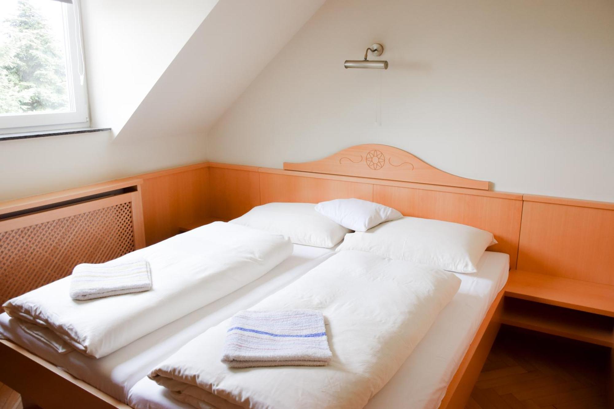 Csikar Csarda Es Panzio Hotel Koszeg Bagian luar foto